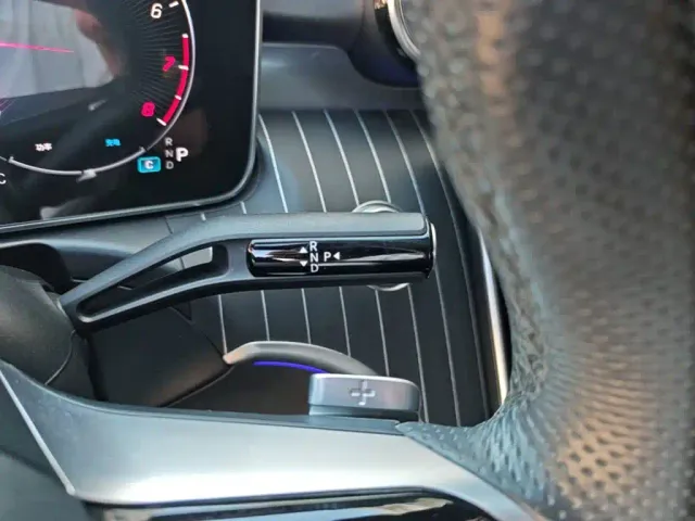 Mercedes-Benz C-Class — Фото автомобиля 13