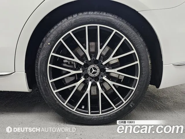 Mercedes-Benz S-Class — Фото автомобиля 5