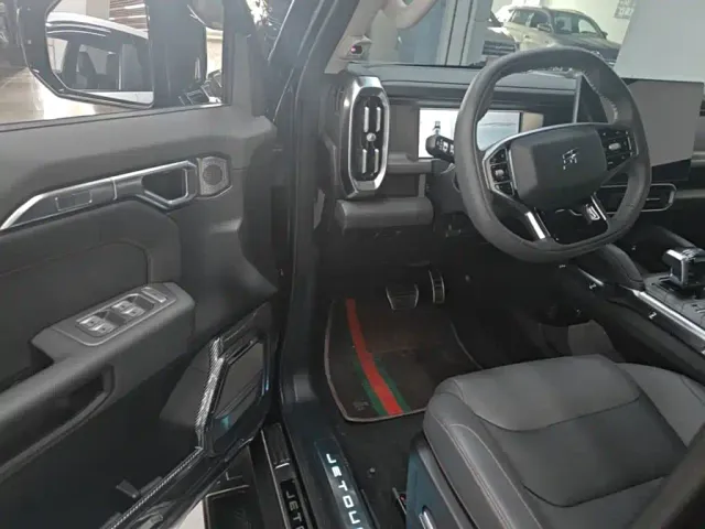 Jetour T2 — Фото автомобиля 15