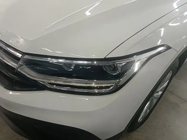 Volkswagen Tiguan L — Фото автомобиля 23