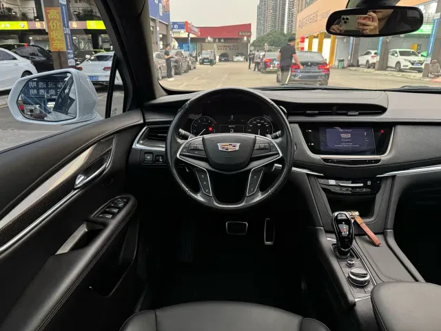 Cadillac XT5 — Фото автомобиля 7