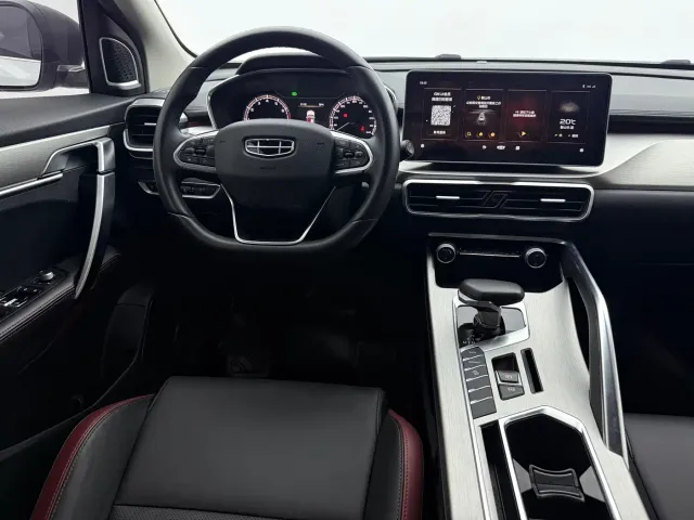 Geely Binyue — Фото автомобиля 11
