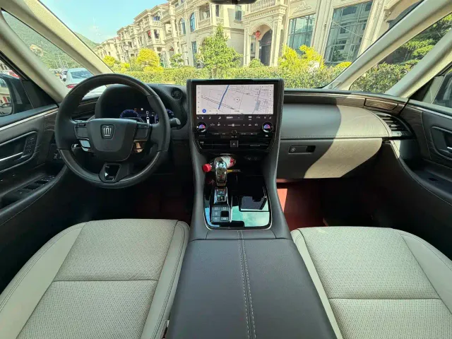 Toyota Vellfire — Фото автомобиля 6