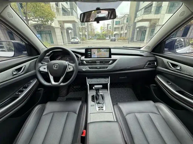 Changan Changan CS75 2022 Blue Whale Edition 1.5T DCT Premium — Фото автомобиля 6