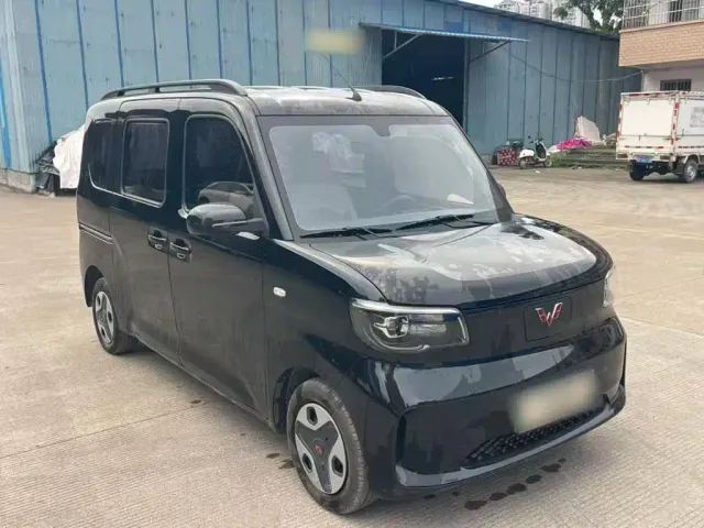 Wuling Zhiguang NEV — Фото автомобиля 8
