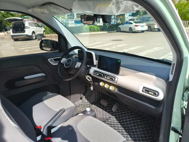Wuling Hongguang Mini EV — Фото автомобиля 14