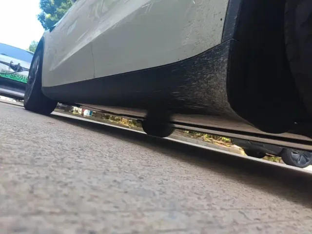 Tesla Model Y L — Фото автомобиля 21