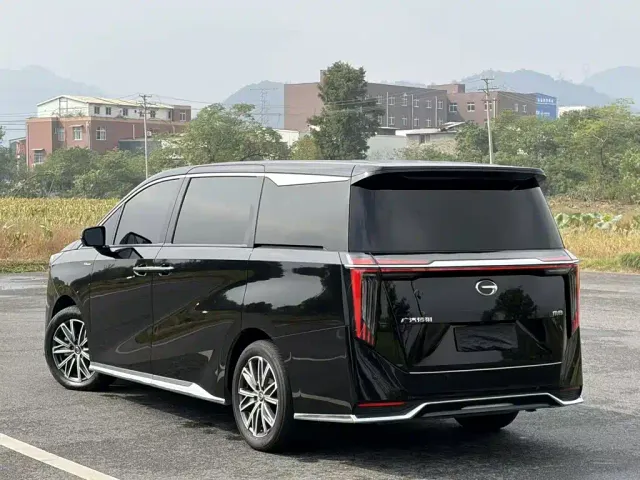 GAC Trumpchi M8 — Фото автомобиля 4