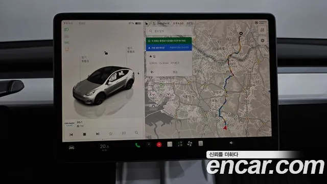 Tesla Model Y — Фото автомобиля 19