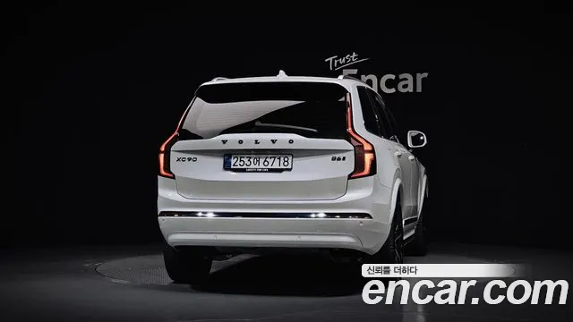 Volvo XC90 Generation 2 — Фото автомобиля 4
