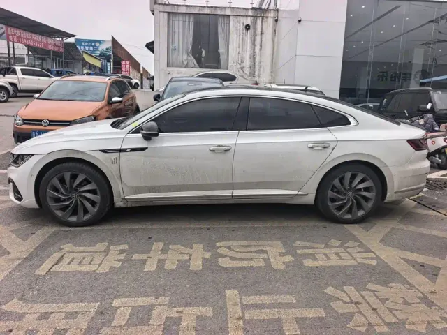 Volkswagen CC — Фото автомобиля 9