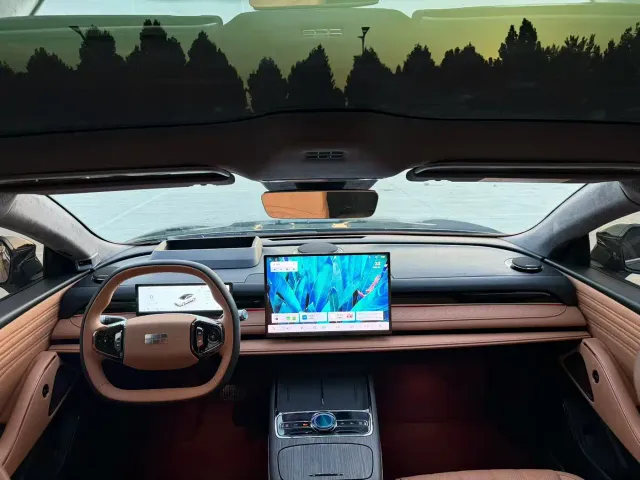 Geely Galaxy Xingyao 8 — Фото автомобиля 5