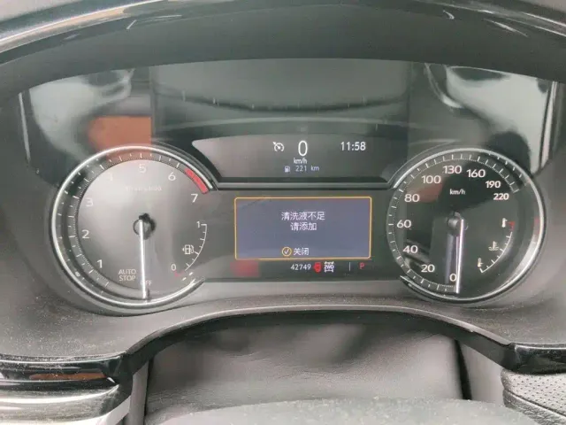 Cadillac XT5 — Фото автомобиля 3