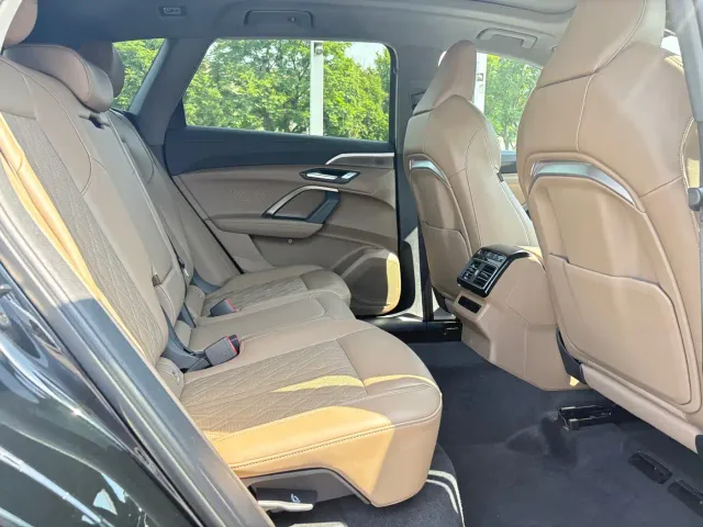 Audi Q5L — Фото автомобиля 10
