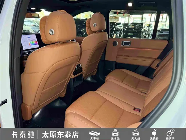 Li Auto L6 — Фото автомобиля 25