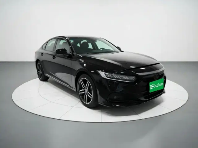 Honda Accord — Фото автомобиля 3