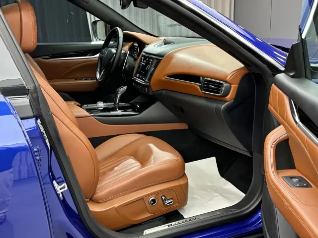 Maserati Levante — Фото автомобиля 30