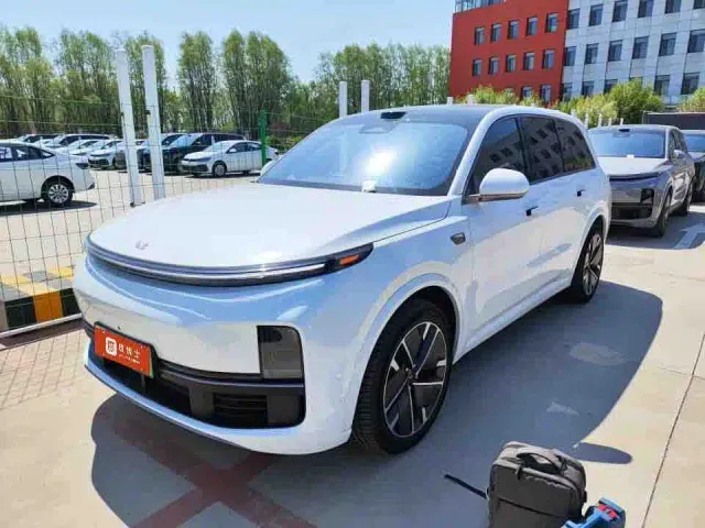 Фотография автомобиля — Li Auto L9