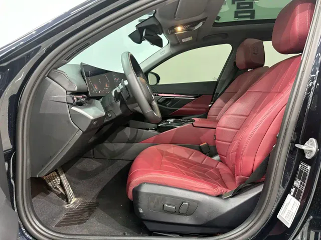 BMW 5 Series — Фото автомобиля 7