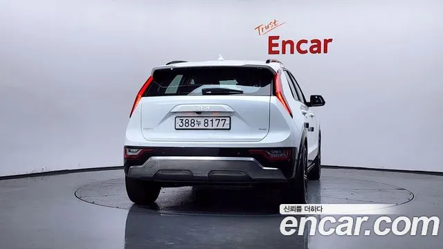Kia Niro The All New Niro Signature — Фото автомобиля 4