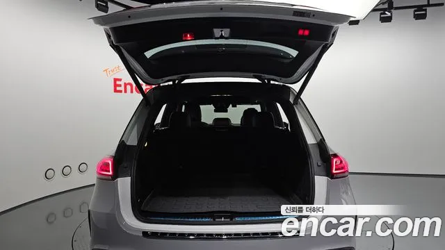 Mercedes-Benz GLE-Class — Фото автомобиля 20