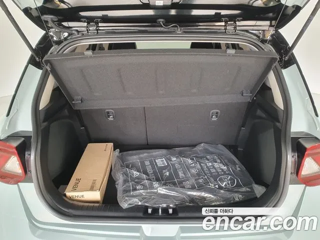 Hyundai Venue — Фото автомобиля 20