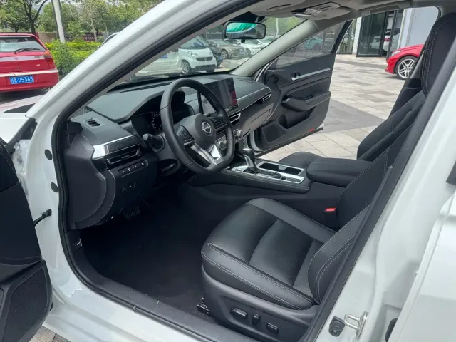 Nissan Teana — Фото автомобиля 9