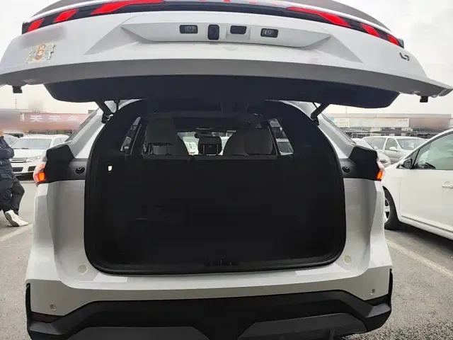 Geely Galaxy L7 — Фото автомобиля 18