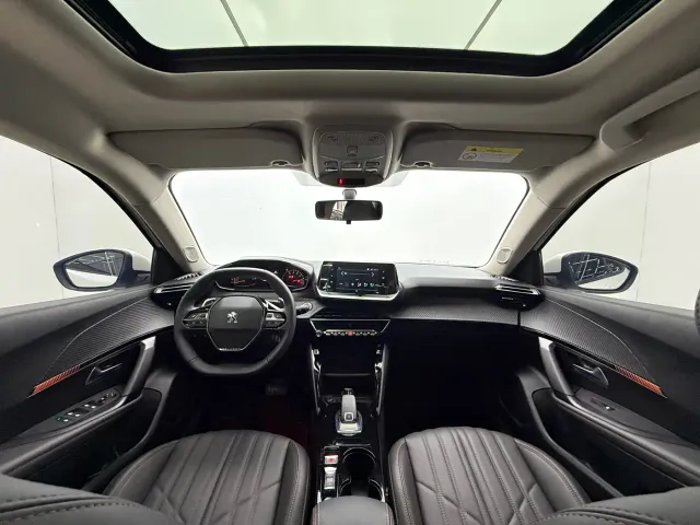 Peugeot 2008 — Фото автомобиля 10