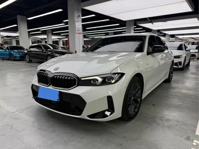 Фотография автомобиля — BMW 3 Series
