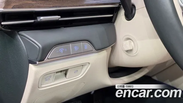 Genesis GV80 — Фото автомобиля 25