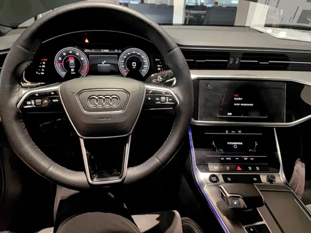 Audi A6L — Фото автомобиля 5