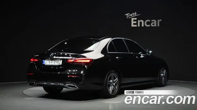 Фотография автомобиля — Mercedes-Benz E-Class W213