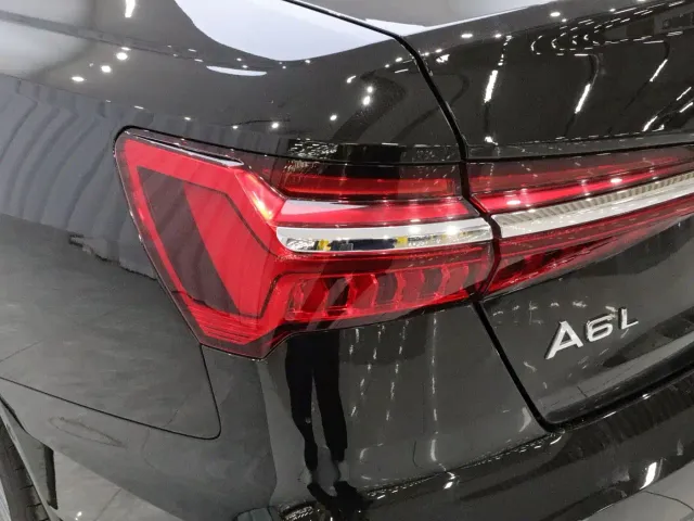 Audi A6L — Фото автомобиля 18