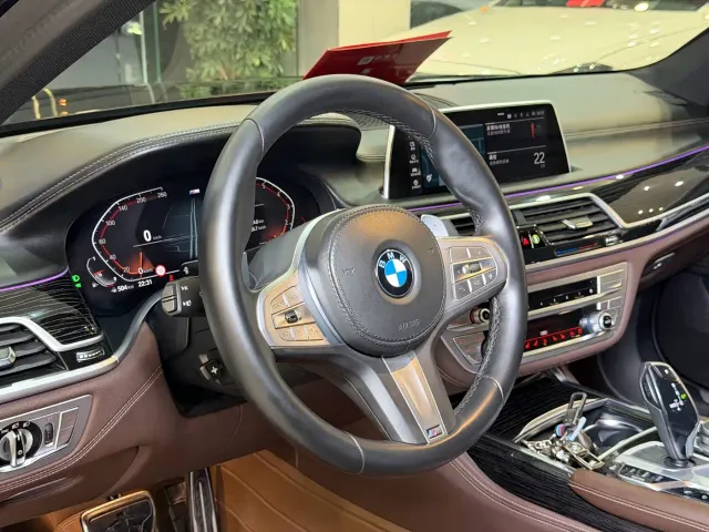 BMW BMW 7 Series 2021 Model 740Li Premium M Sport Package — Фото автомобиля 7