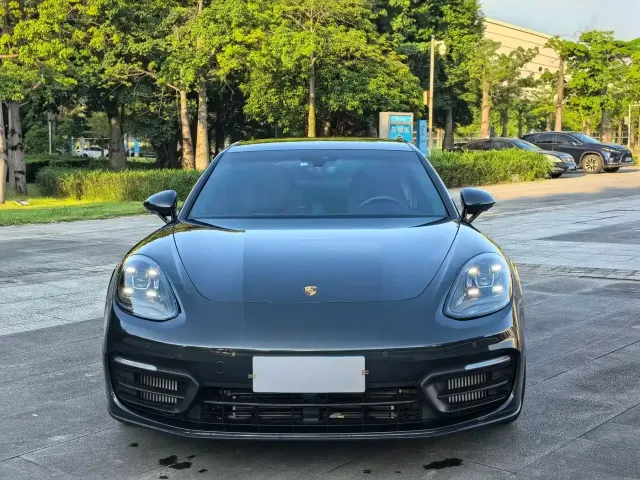 Porsche Panamera — Фото автомобиля 2