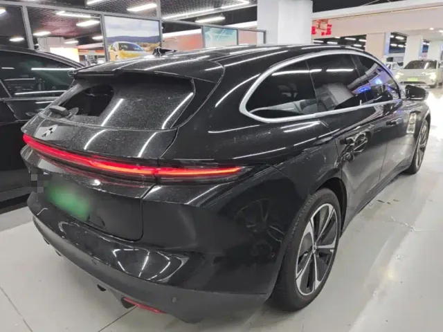 Nio ET5 Touring — Фото автомобиля 6