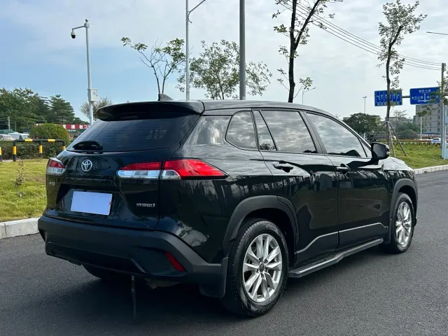 Toyota Corolla Cross — Фото автомобиля 9