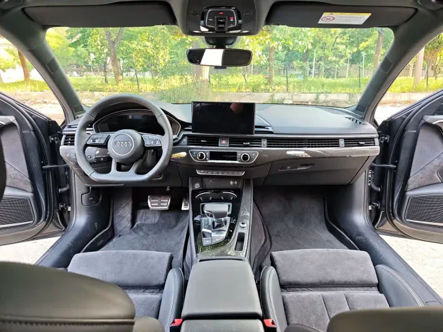 Audi A4L — Фото автомобиля 19