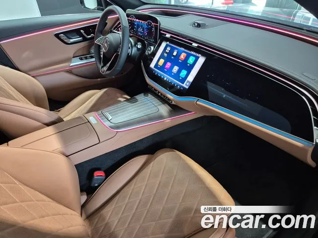 Mercedes-Benz E-Class — Фото автомобиля 17