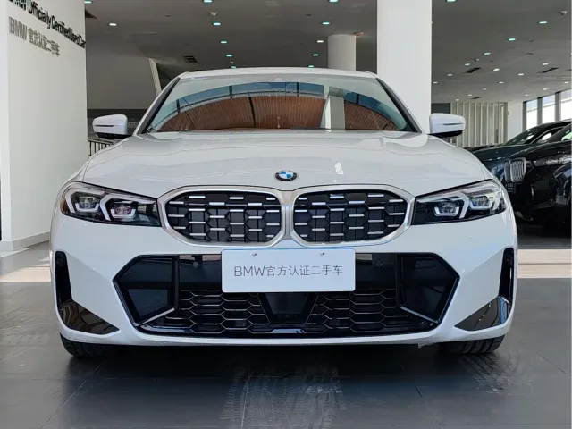 BMW 3 Series — Фото автомобиля 2