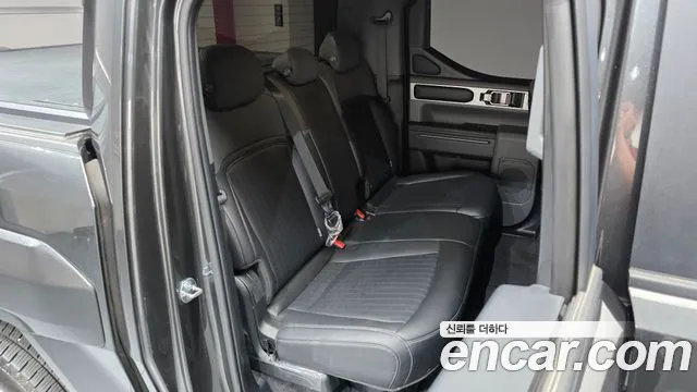 Kia Tasman Tasman 2.5T Бензин 4WD — Фото автомобиля 11