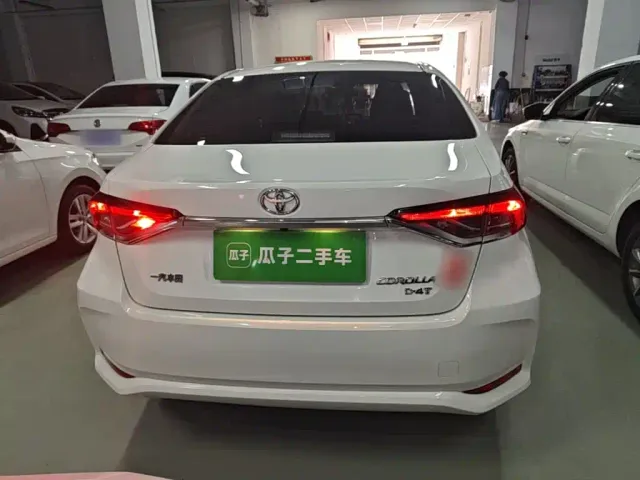 Toyota Corolla — Фото автомобиля 5