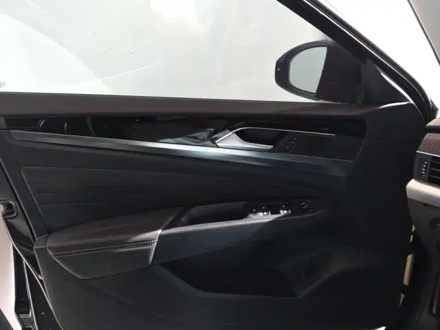 Volkswagen Passat — Фото автомобиля 7