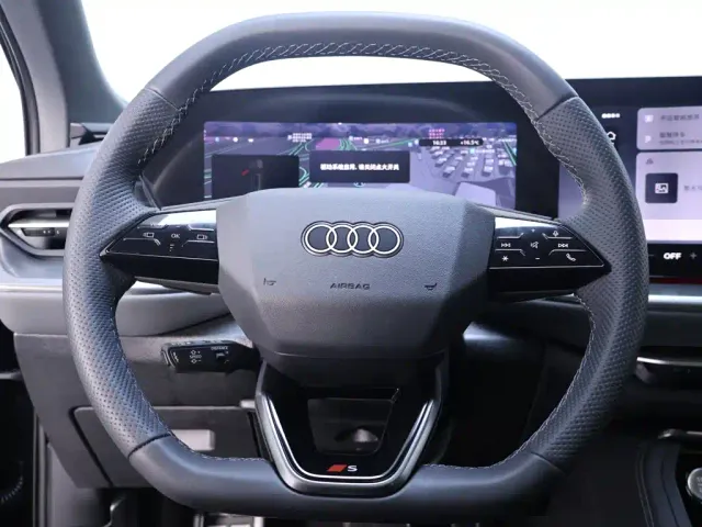Audi Q5L — Фото автомобиля 16