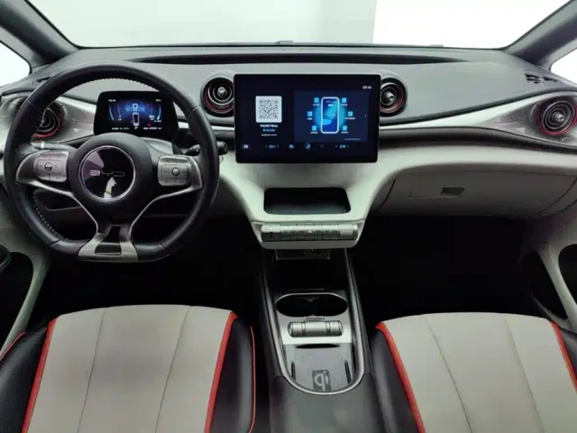 BYD Dolphin — Фото автомобиля 12