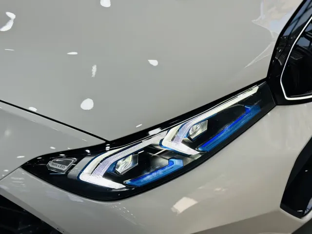 BMW 3 Series — Фото автомобиля 11