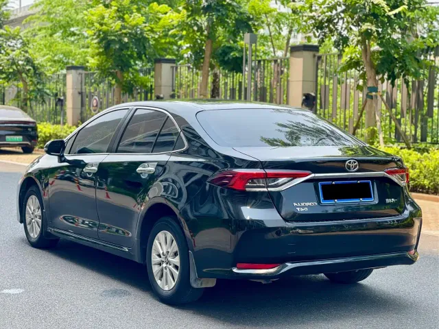 Toyota Corolla — Фото автомобиля 7