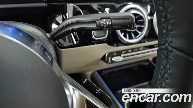 Mercedes-Benz EQA — Фото автомобиля 8