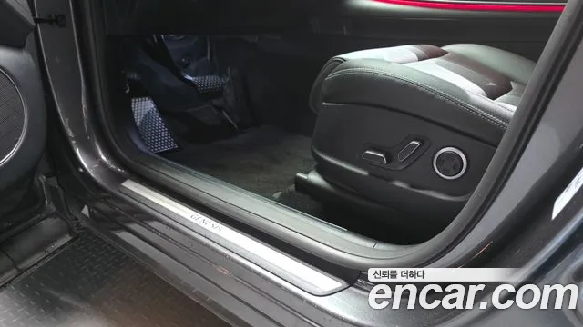 Genesis GV70 2.2 Дизель AWD — Фото автомобиля 28